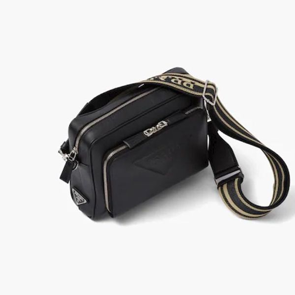 プラダ メンズ ショルダーバッグ コピー サフィアーノ 人気 2VH152_2FAD_F0002_V_OOO